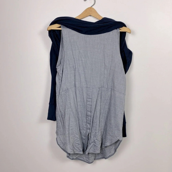 Vince womens Mixed Media Blue Chambray Shirttail blouse long sleeve crew neck - Picture 5 of 13